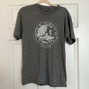 Magnolia T-Shirt (never worn)